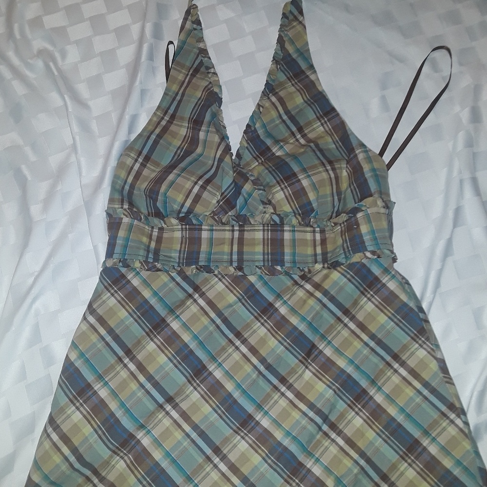 Summer time haulter top